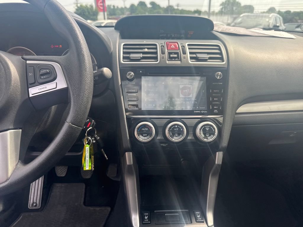 Used 2017 Subaru Forester 2.5i Premium AWD/4WD image 18