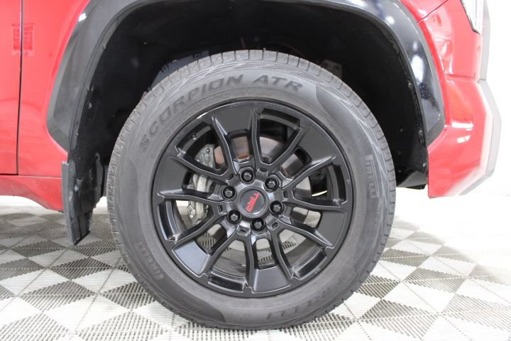Used 2025 Toyota Tundra Platinum w/ TRD Off-Road Package AWD/4WD image 50