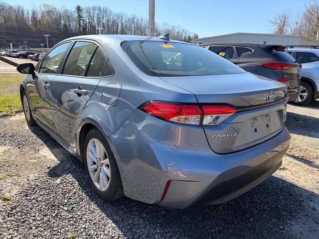 Used 2024 Toyota Corolla LE w/ LE Convenience Package image 6