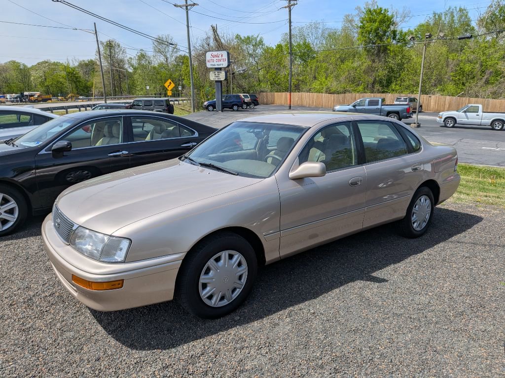 Used 1997 Toyota Avalon XL FWD image 2