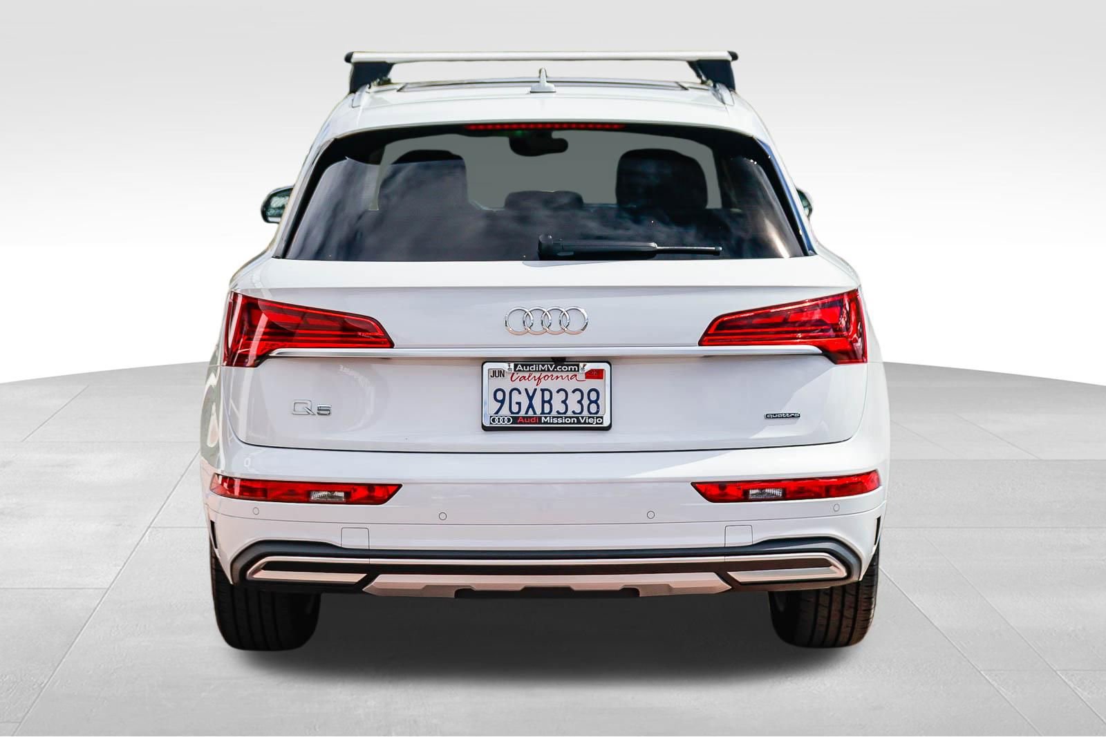 Used 2023 Audi Q5 Premium w/ Convenience Package AWD/4WD image 5