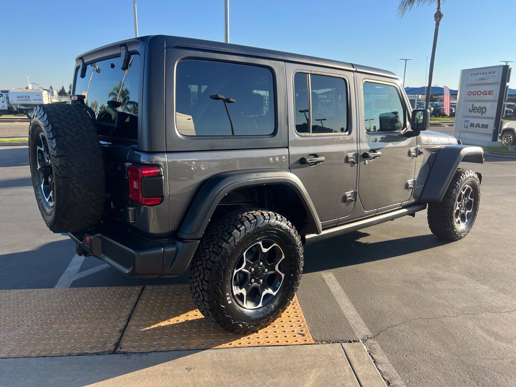 Used 2023 Jeep Wrangler Unlimited Rubicon 4xe w/ Cold Weather Group AWD/4WD image 9