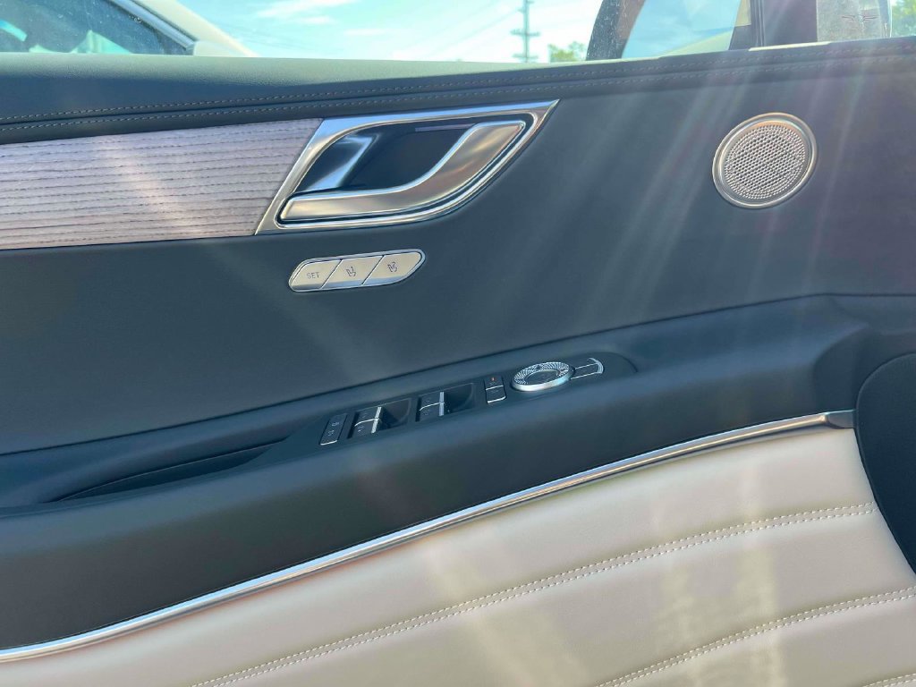 New 2027 Genesis GV80 2.5T Select AWD/4WD image 31