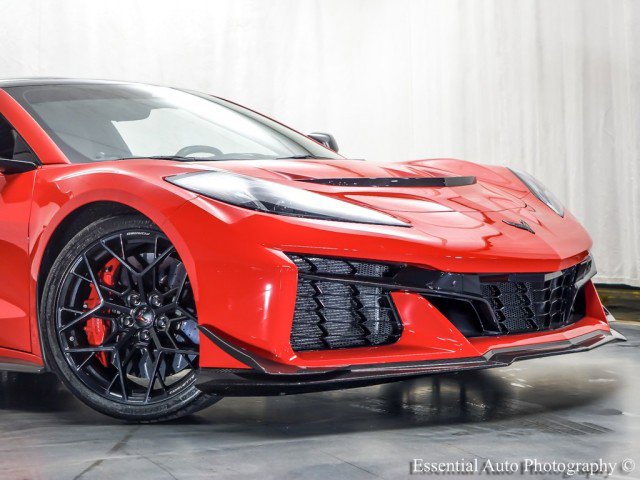 Used 2026 Chevrolet Corvette ZR1 w/ ZR1 Carbon Fiber Aero Package RWD image 3