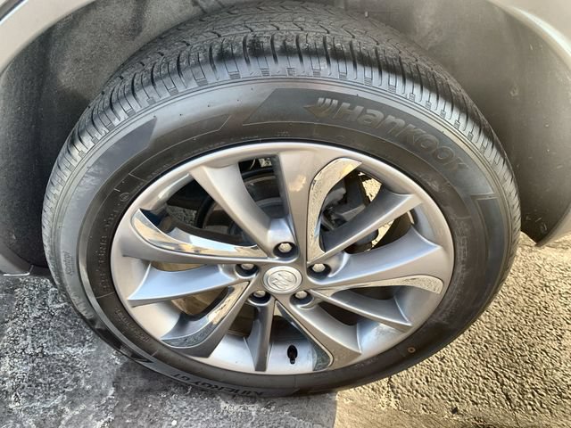 Certified 2023 Buick Encore GX Essence w/ Advanced Technology Package AWD/4WD image 32