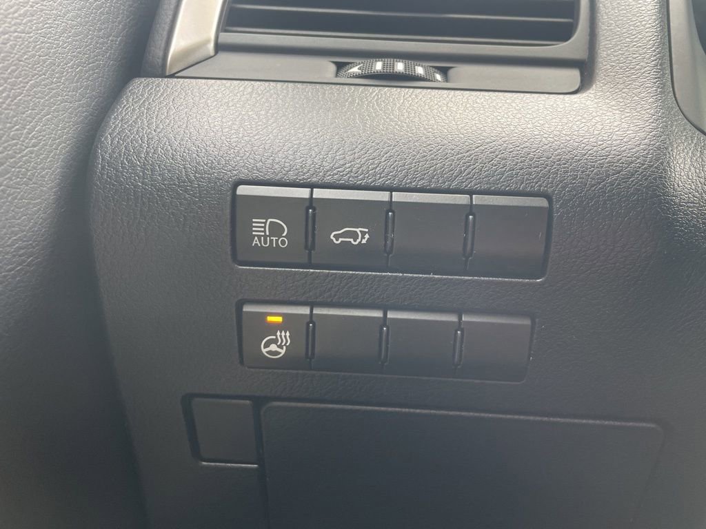 Used 2021 Lexus RX 350L Premium w/ Premium Package image 33