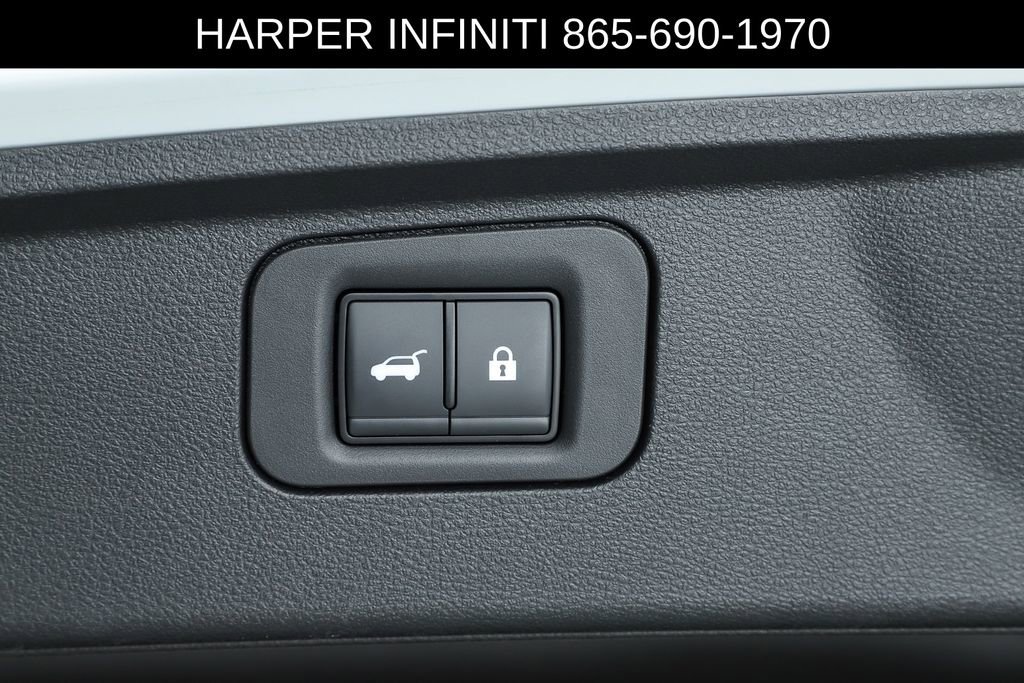 Used 2025 INFINITI QX80 Sensory AWD/4WD image 31