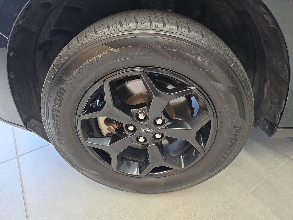 Used 2023 Ford Maverick XLT w/ Equipment Group 300A Standard AWD/4WD image 34