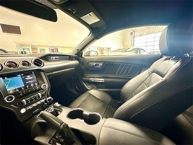 Used 2017 Ford Mustang GT Premium w/ GT Performance Package image 25