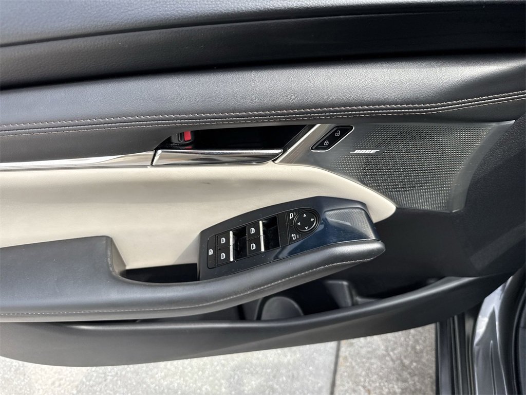 Used 2019 MAZDA MAZDA3 Sedan w/ Preferred Package image 40