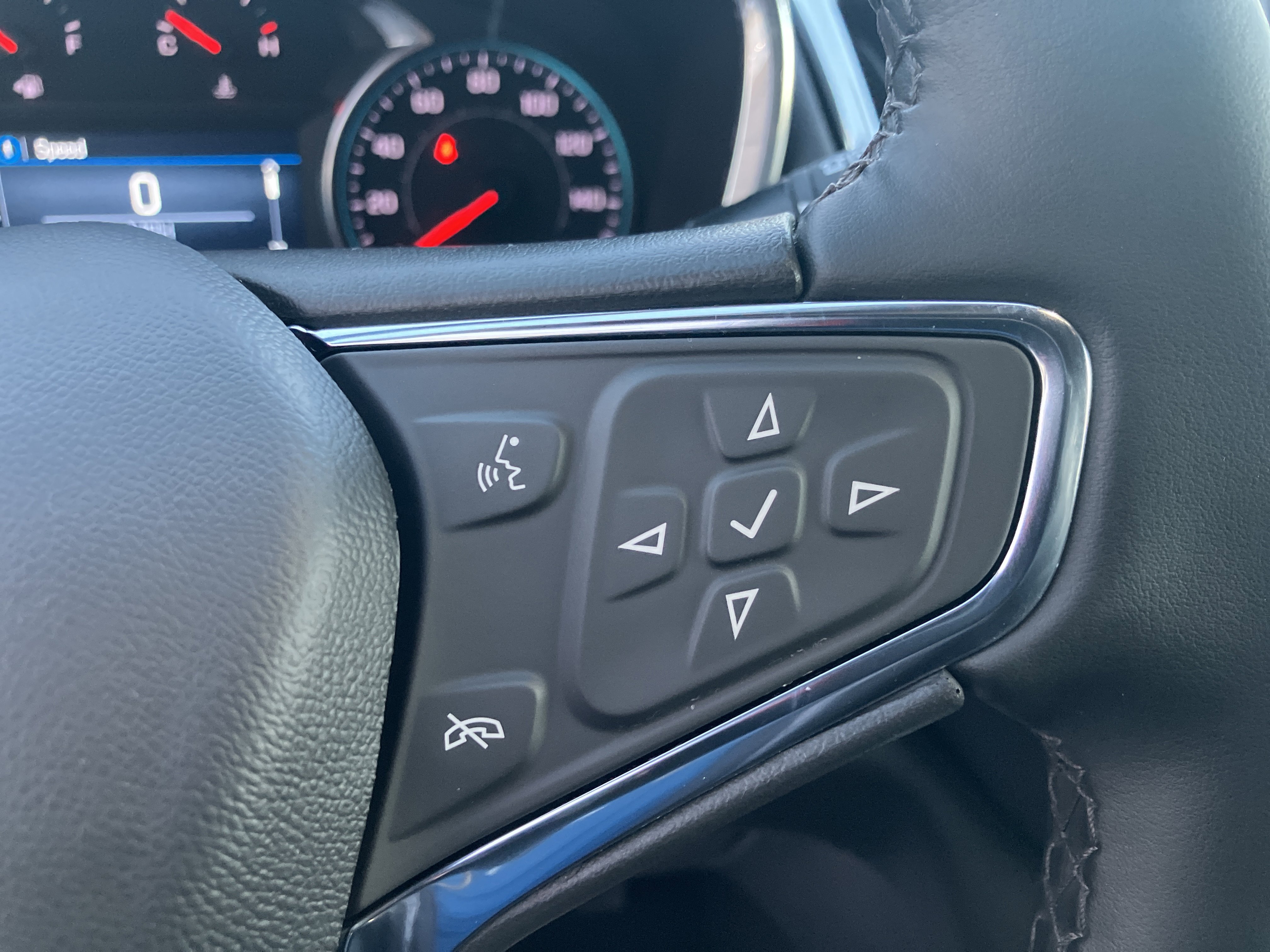 Used 2024 Chevrolet Equinox LT image 27
