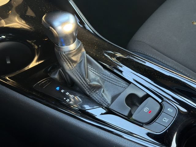 Used 2020 Toyota C-HR XLE FWD image 22