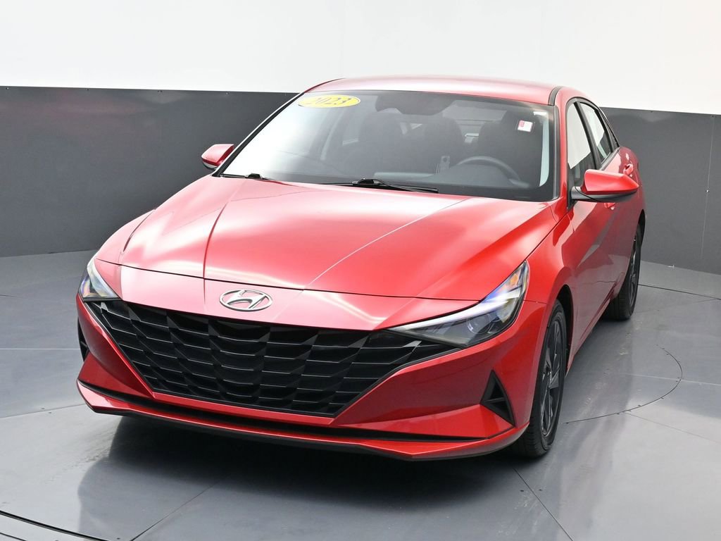 Certified 2023 Hyundai Elantra SEL w/ Preferred Accessory Package image 8