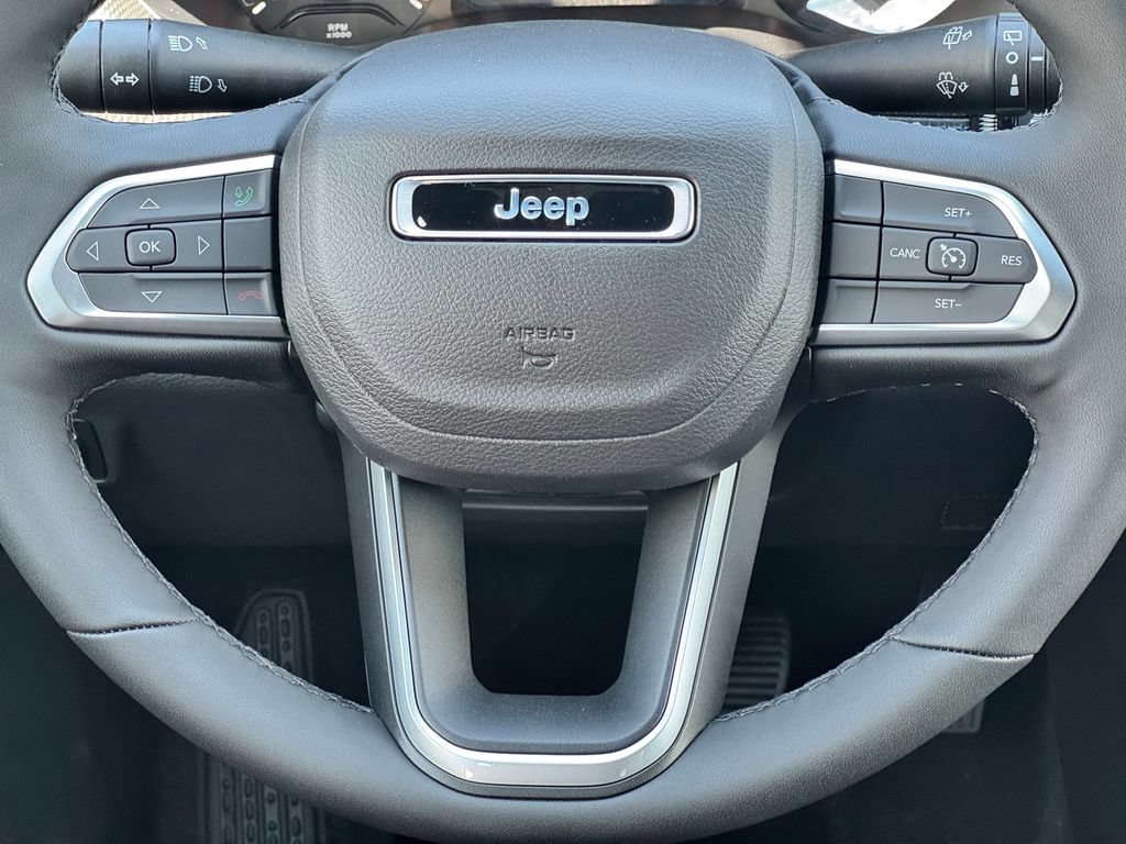 New 2026 Jeep Compass Latitude AWD/4WD image 19