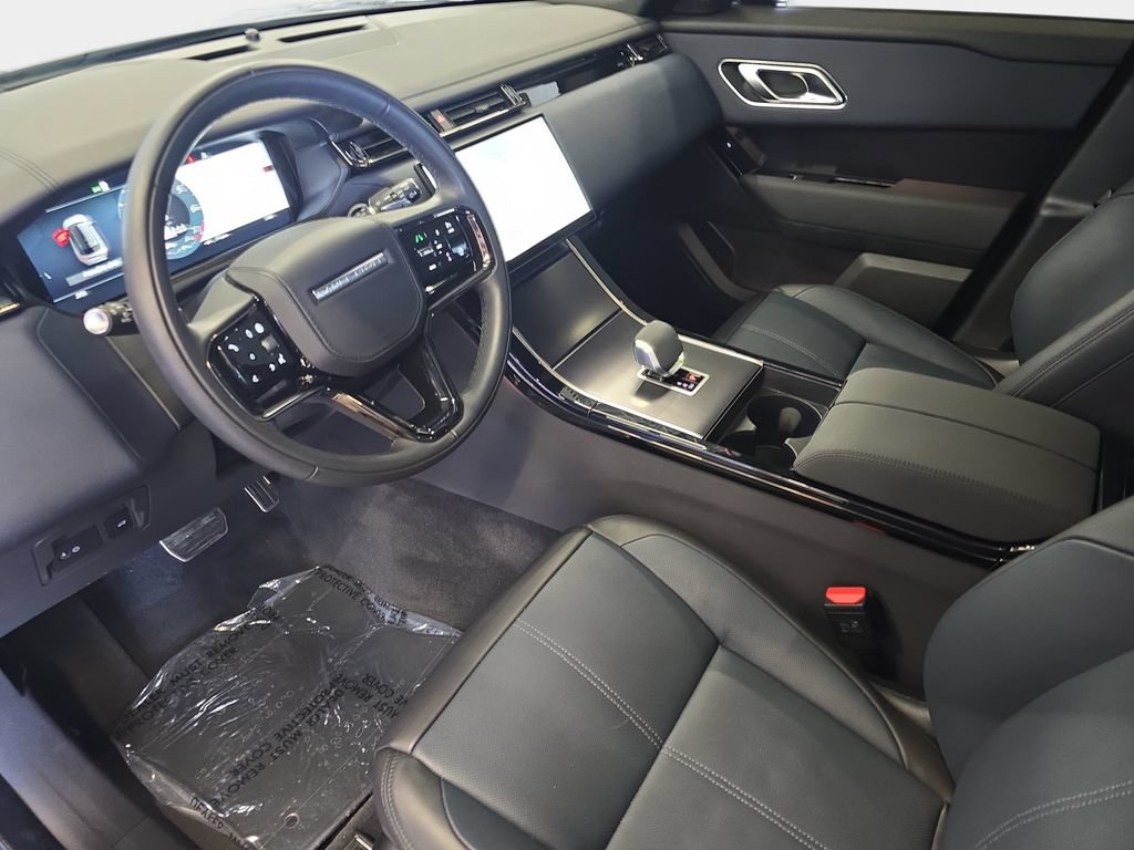 Certified 2026 Land Rover Range Rover Velar Dynamic SE AWD/4WD image 19