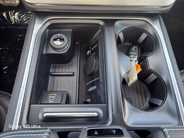 New 2027 Ford Expedition Platinum w/ Stealth Appearance Package RWD image 26