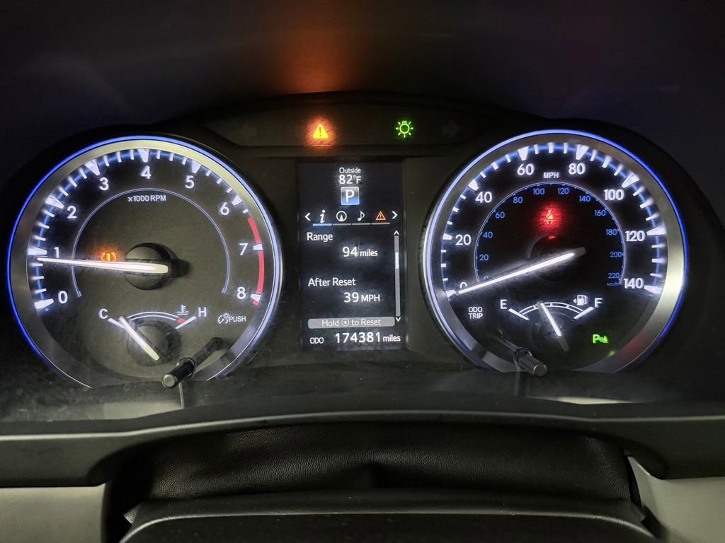 Used 2015 Toyota Highlander Limited FWD image 14