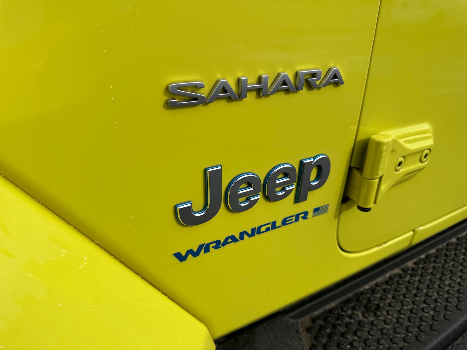 Used 2023 Jeep Wrangler Unlimited Sahara AWD/4WD image 31
