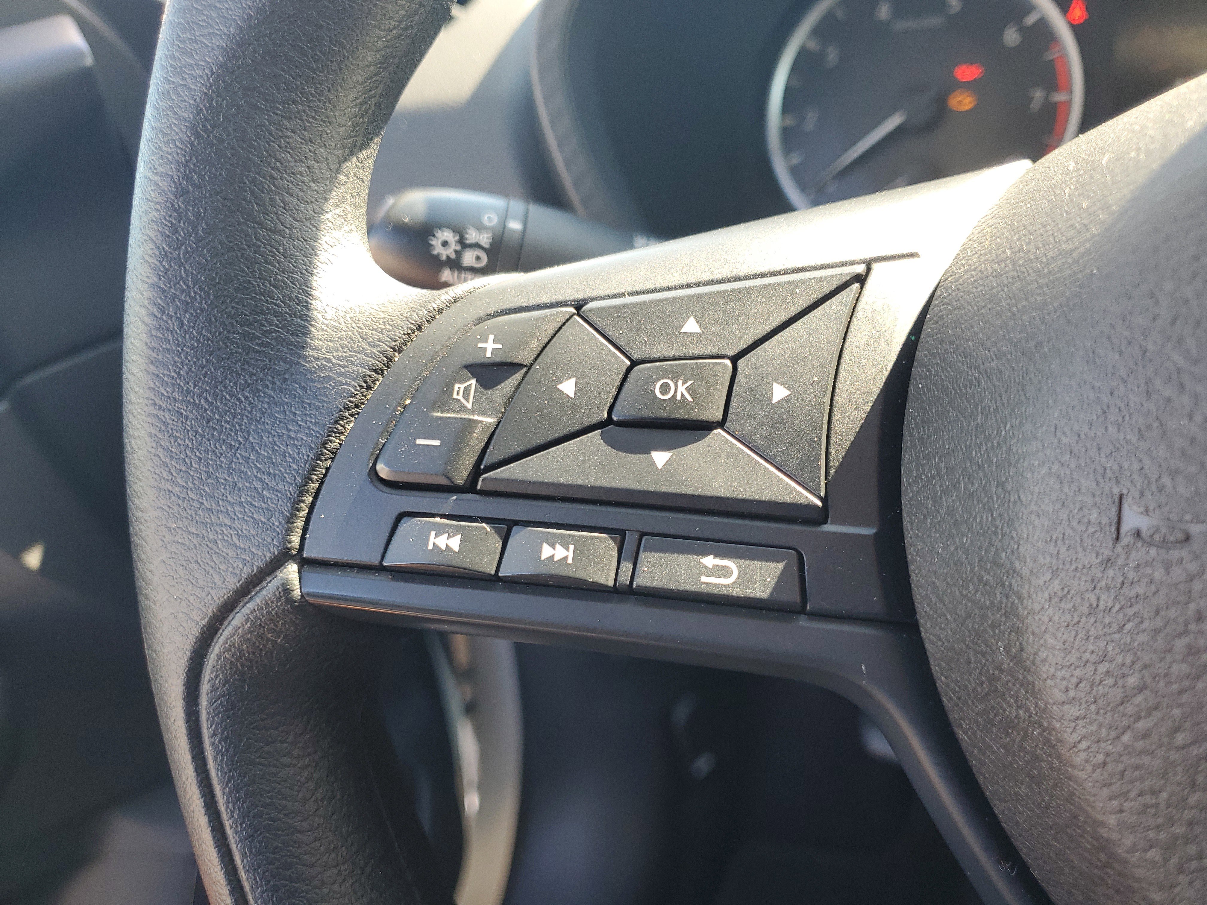 Used 2025 Nissan Sentra S image 20