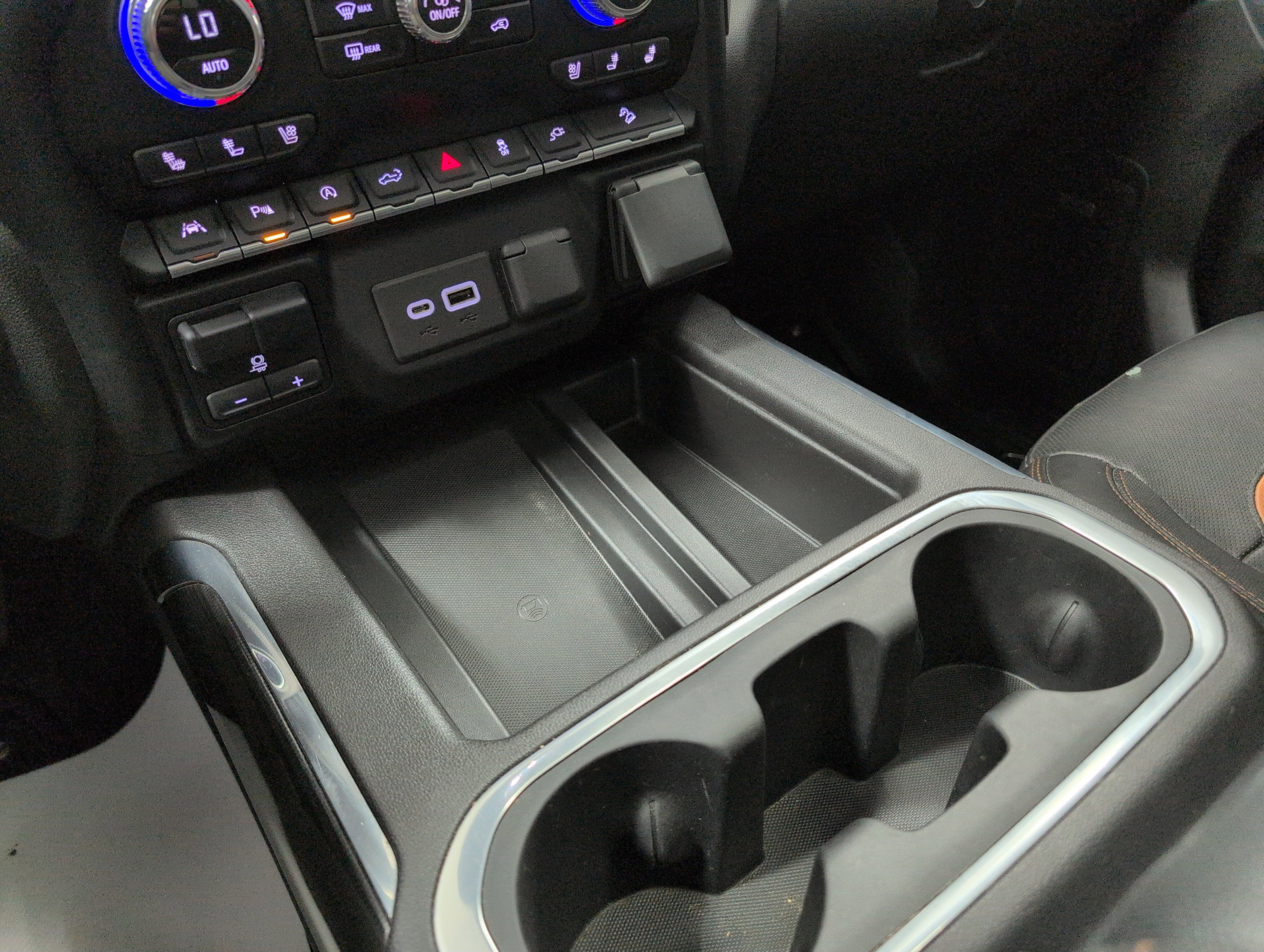 Used 2021 GMC Sierra 1500 AT4 w/ AT4 Value Package image 15