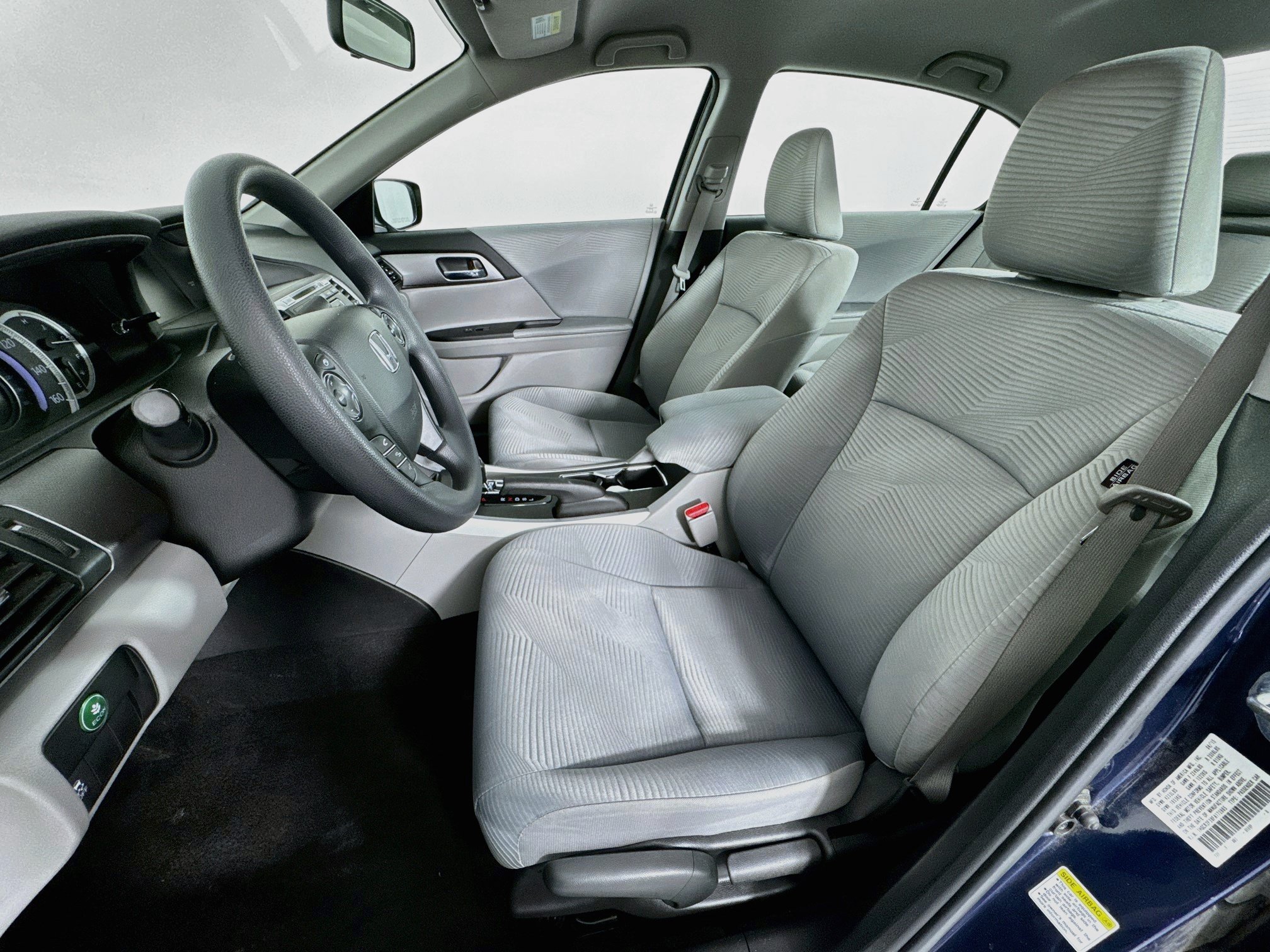 Used 2015 Honda Accord LX image 19