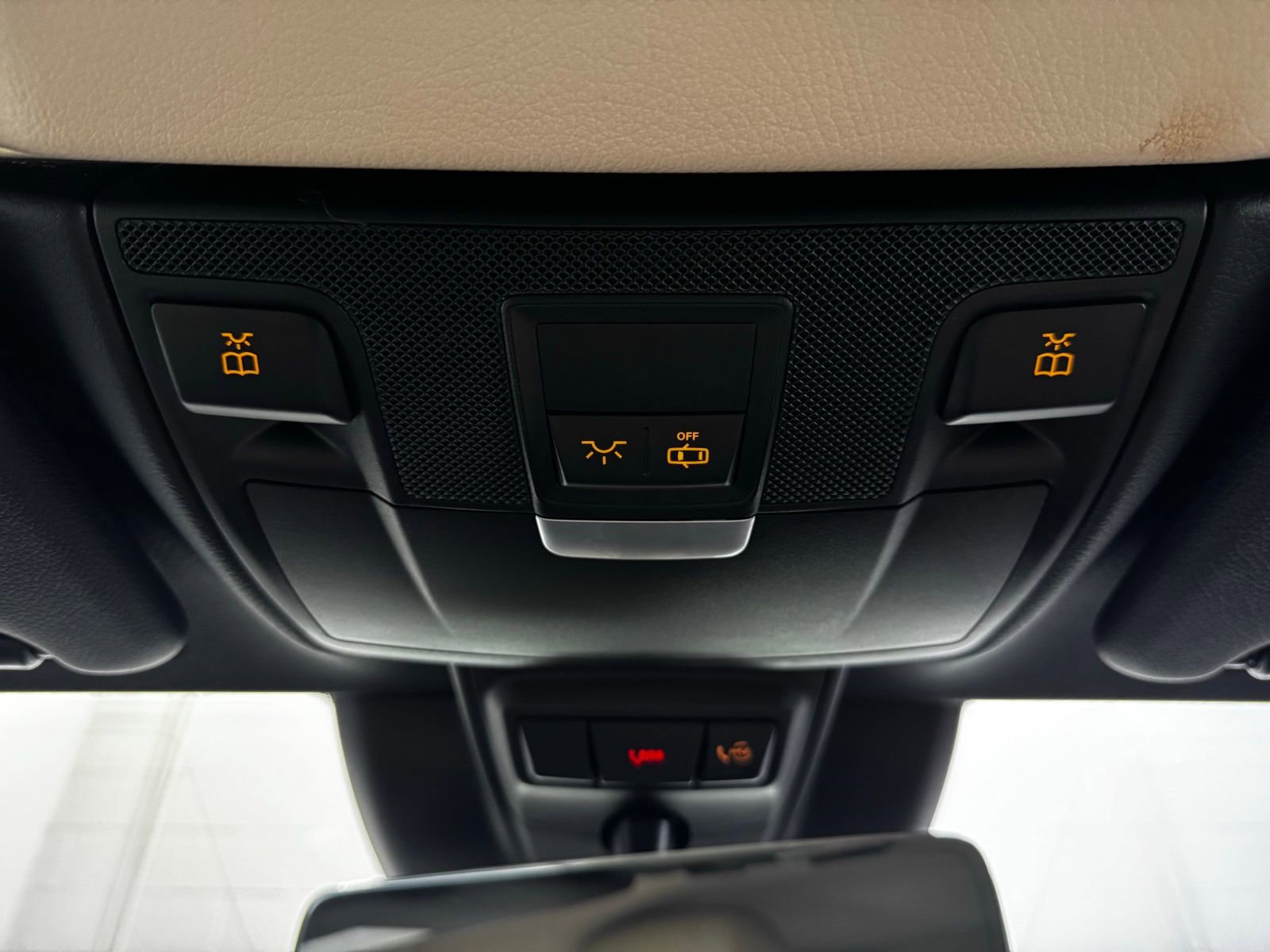 Used 2023 Mercedes-Benz C 300 4MATIC Cabriolet image 25