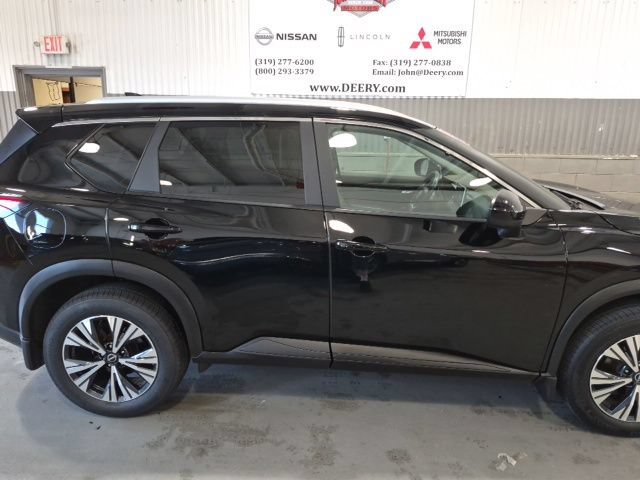 Certified 2023 Nissan Rogue SV w/ SV Premium B Package AWD/4WD image 2