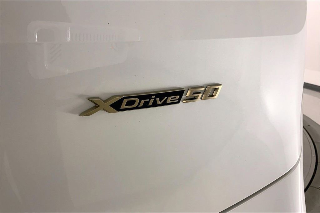 Certified 2023 BMW iX xDrive50 w/ Premium Package AWD/4WD image 29
