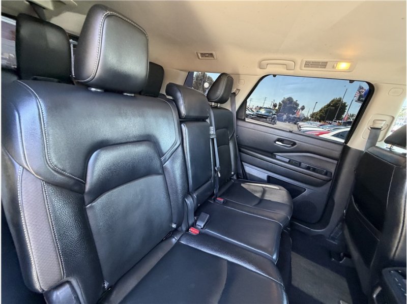 Used 2022 Nissan Pathfinder SL FWD image 28