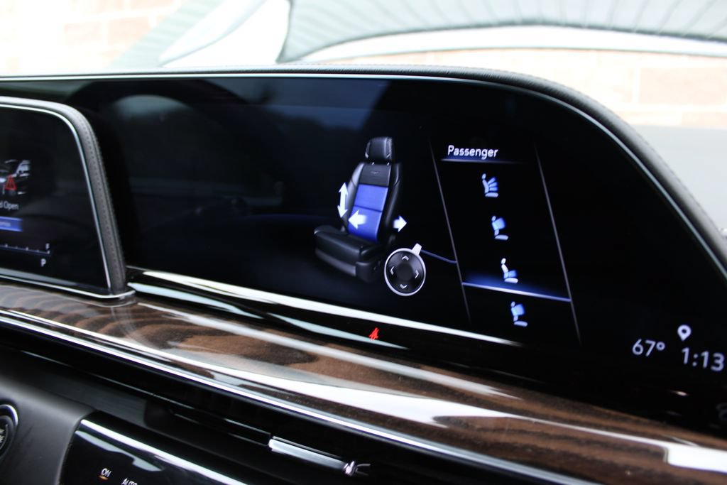 Certified 2022 Cadillac Escalade Sport Platinum AWD/4WD image 24