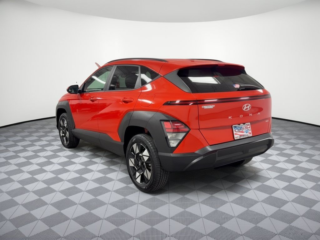Used 2025 Hyundai Kona SEL AWD/4WD image 3