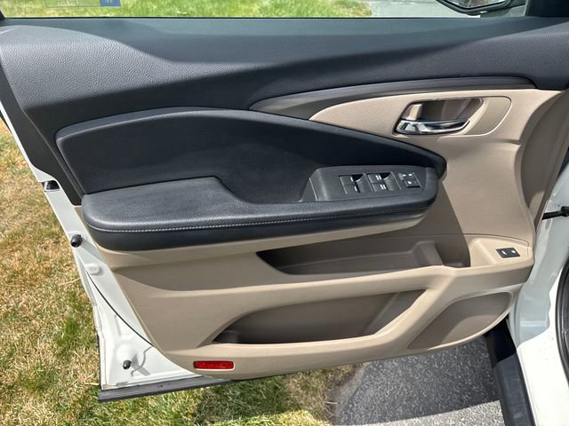 Used 2017 Honda Pilot EX-L image 10