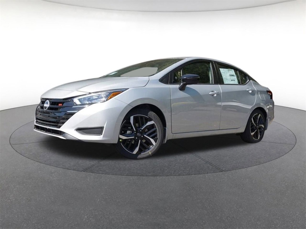 New 2025 Nissan Versa SR