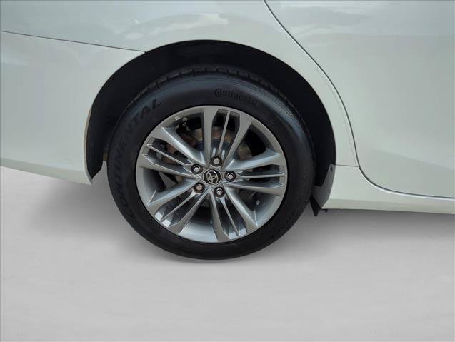 Used 2016 Toyota Camry SE w/ Moonroof Package FWD image 29
