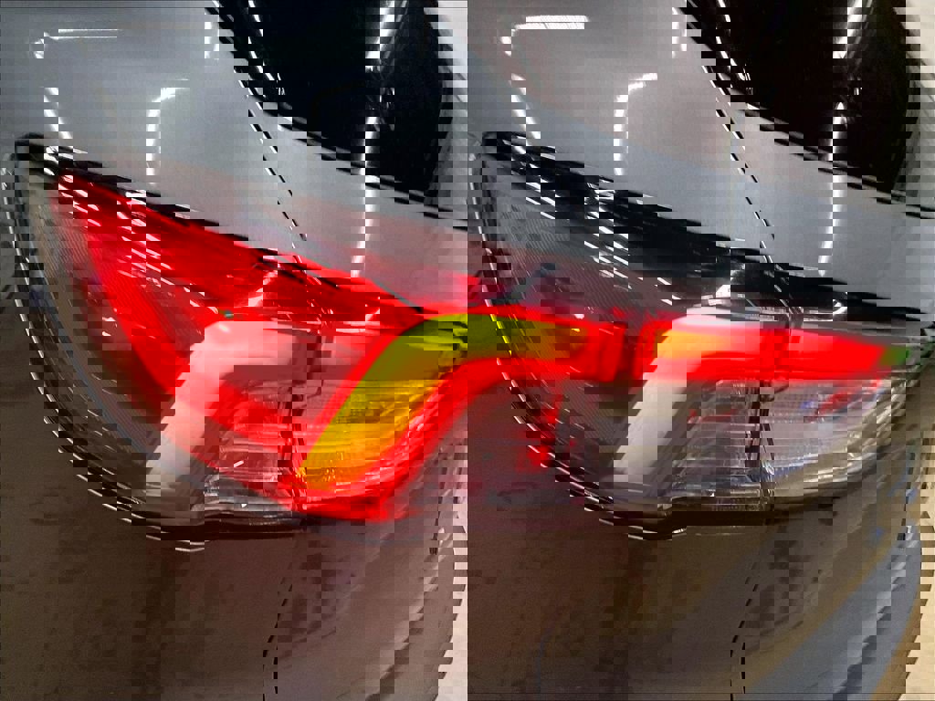 Used 2022 Ford Escape SE w/ Cold Weather Package AWD/4WD image 31