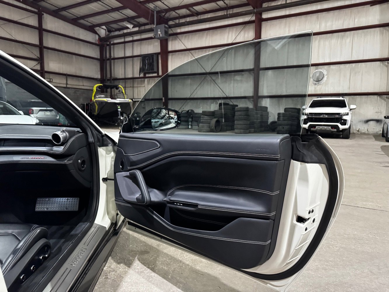 Used 2019 Ferrari GTC4Lusso T RWD image 21