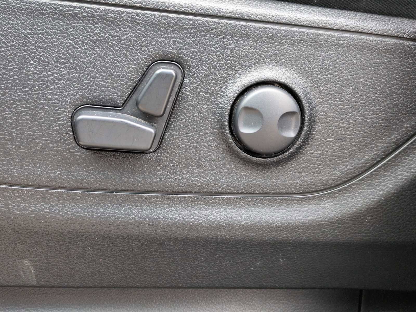 Used 2023 RAM 1500 Big Horn image 15