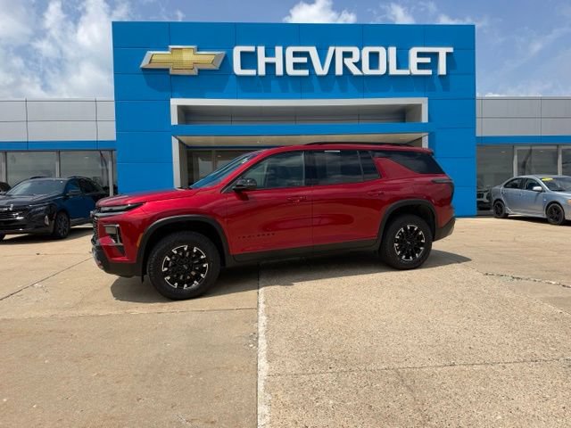 Used 2025 Chevrolet Traverse Z71 w/ Driver Confidence Package AWD/4WD image 2