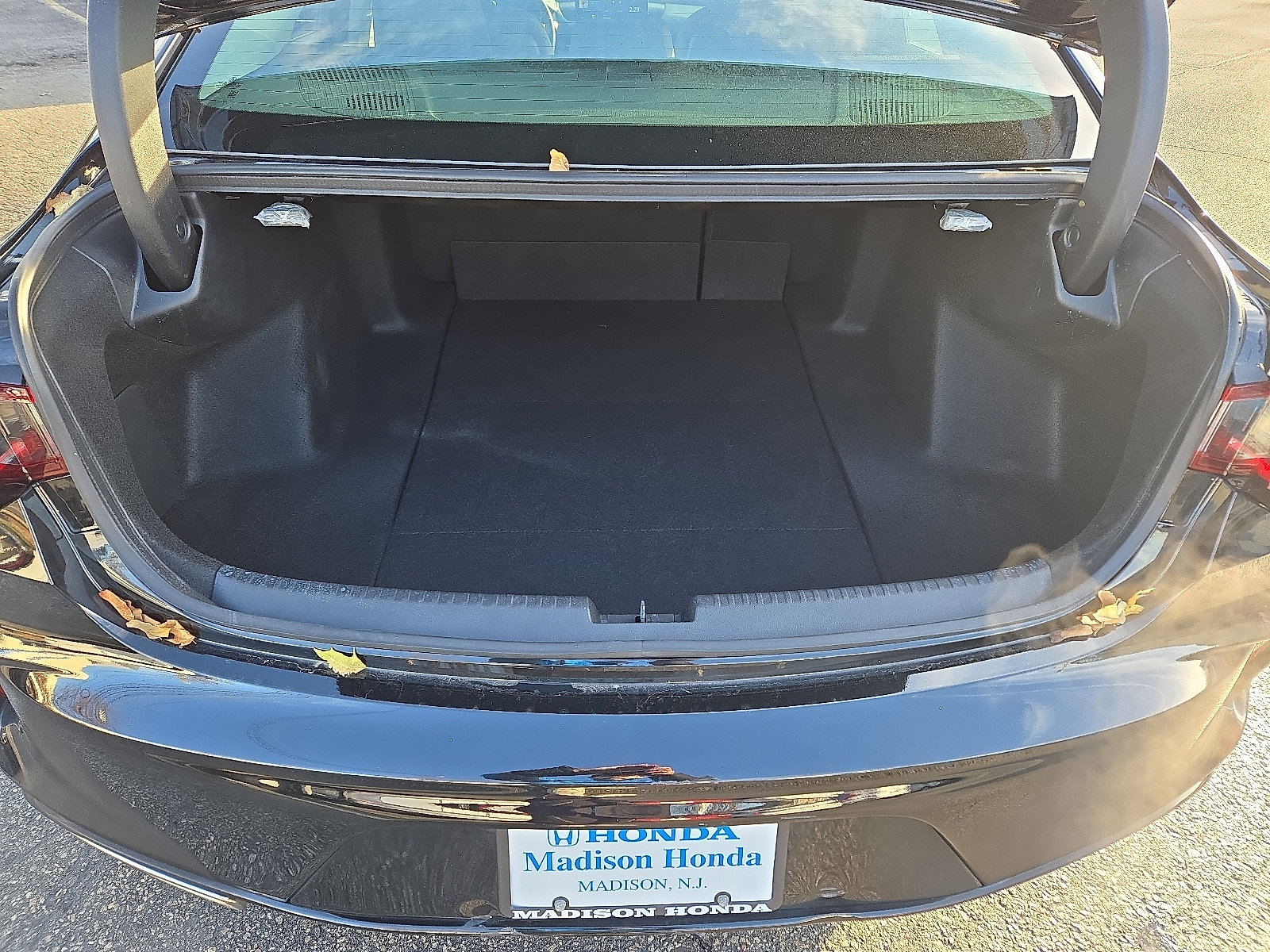 Used 2022 Acura TLX image 28