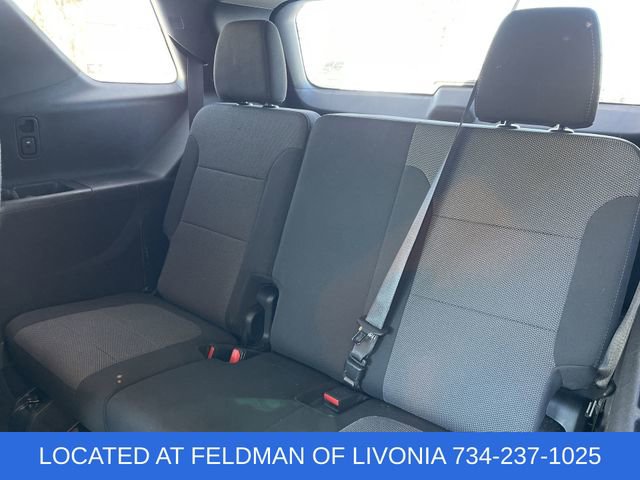 Used 2023 Chevrolet Traverse LT image 35