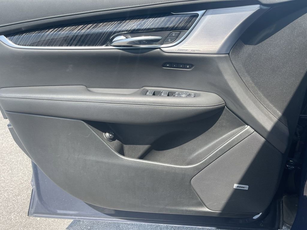 Certified 2025 Cadillac XT6 Premium Luxury image 35