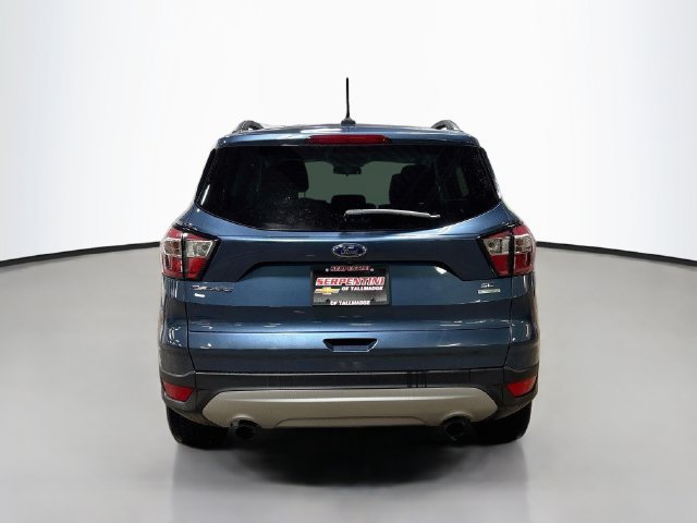 Used 2018 Ford Escape SE w/ SE Sync 3 Package FWD image 8