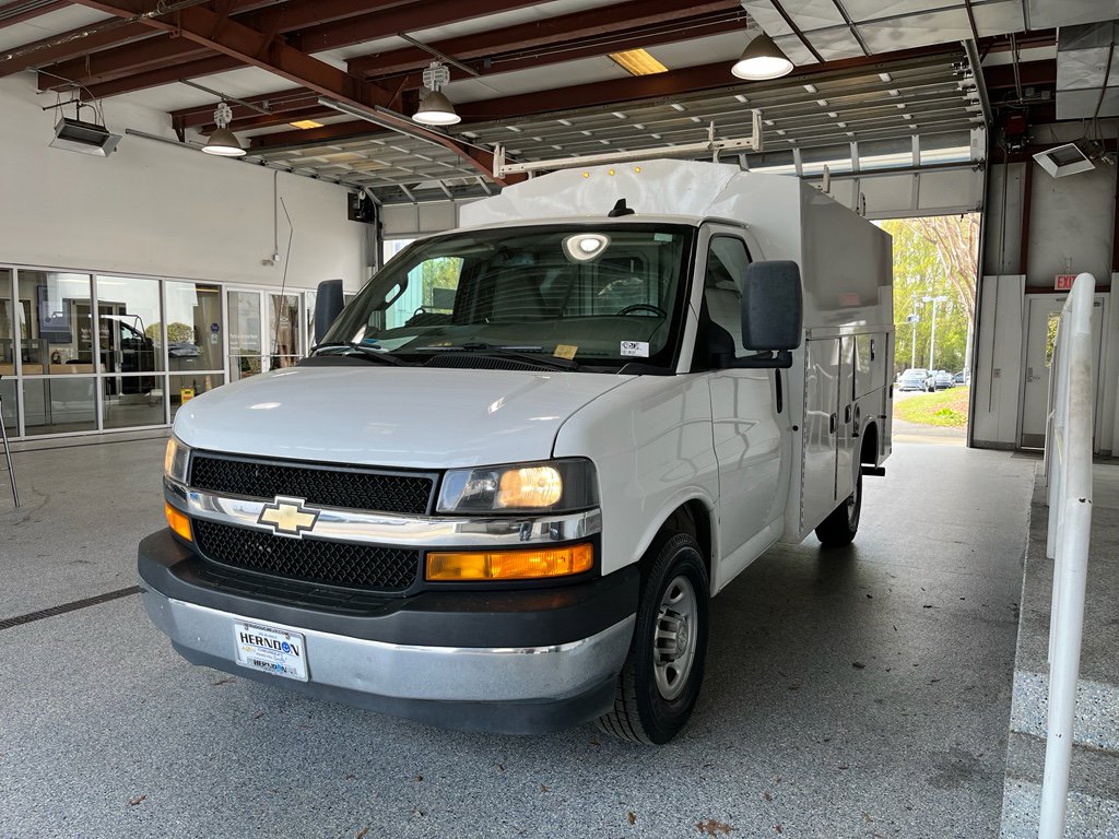 Used 2021 Chevrolet Express 3500 w/ Power Convenience Package RWD image 4