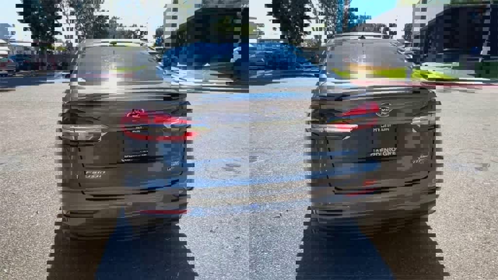 Used 2020 Ford Fusion Energi Titanium image 7