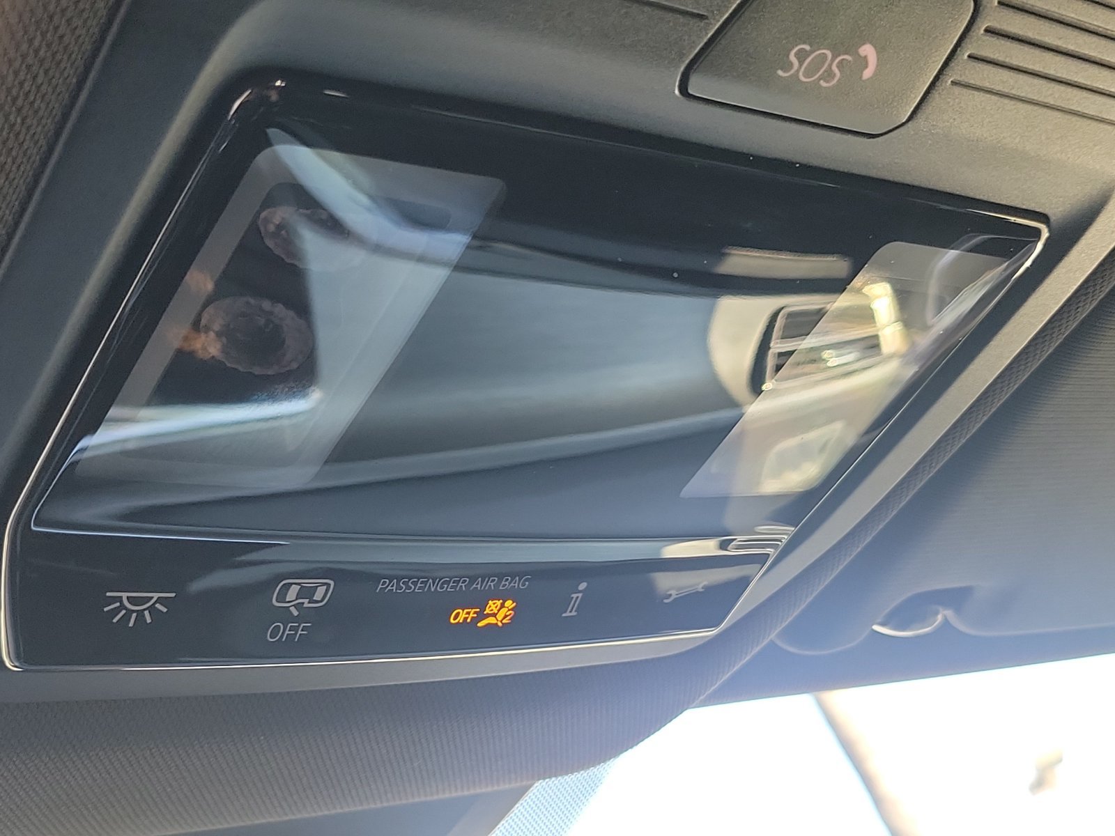 Used 2024 Volkswagen Atlas Cross Sport SE FWD image 18