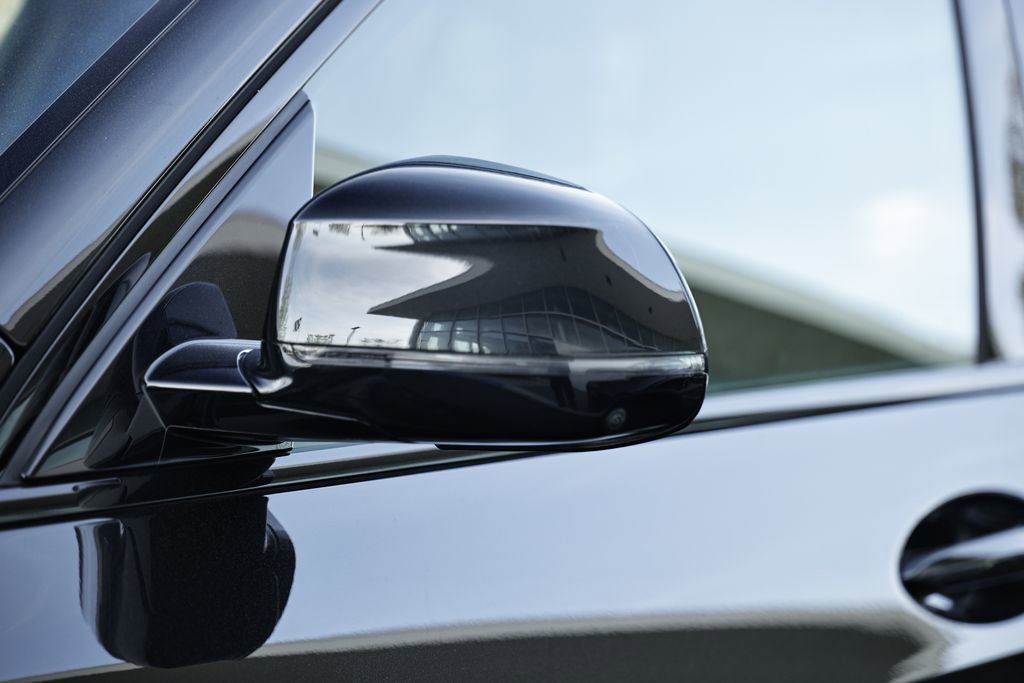 Certified 2024 BMW X5 xDrive40i w/ M Sport Package image 11