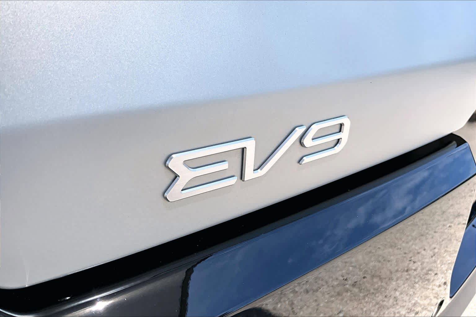 Used 2024 Kia EV9 GT-Line AWD/4WD image 31
