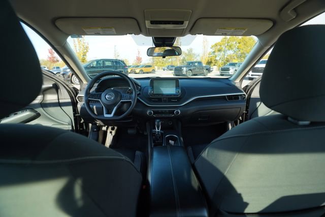 Used 2022 Nissan Altima 2.5 SV image 24