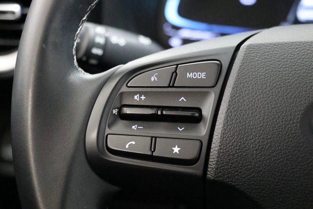 Certified 2024 Hyundai Venue SEL image 19