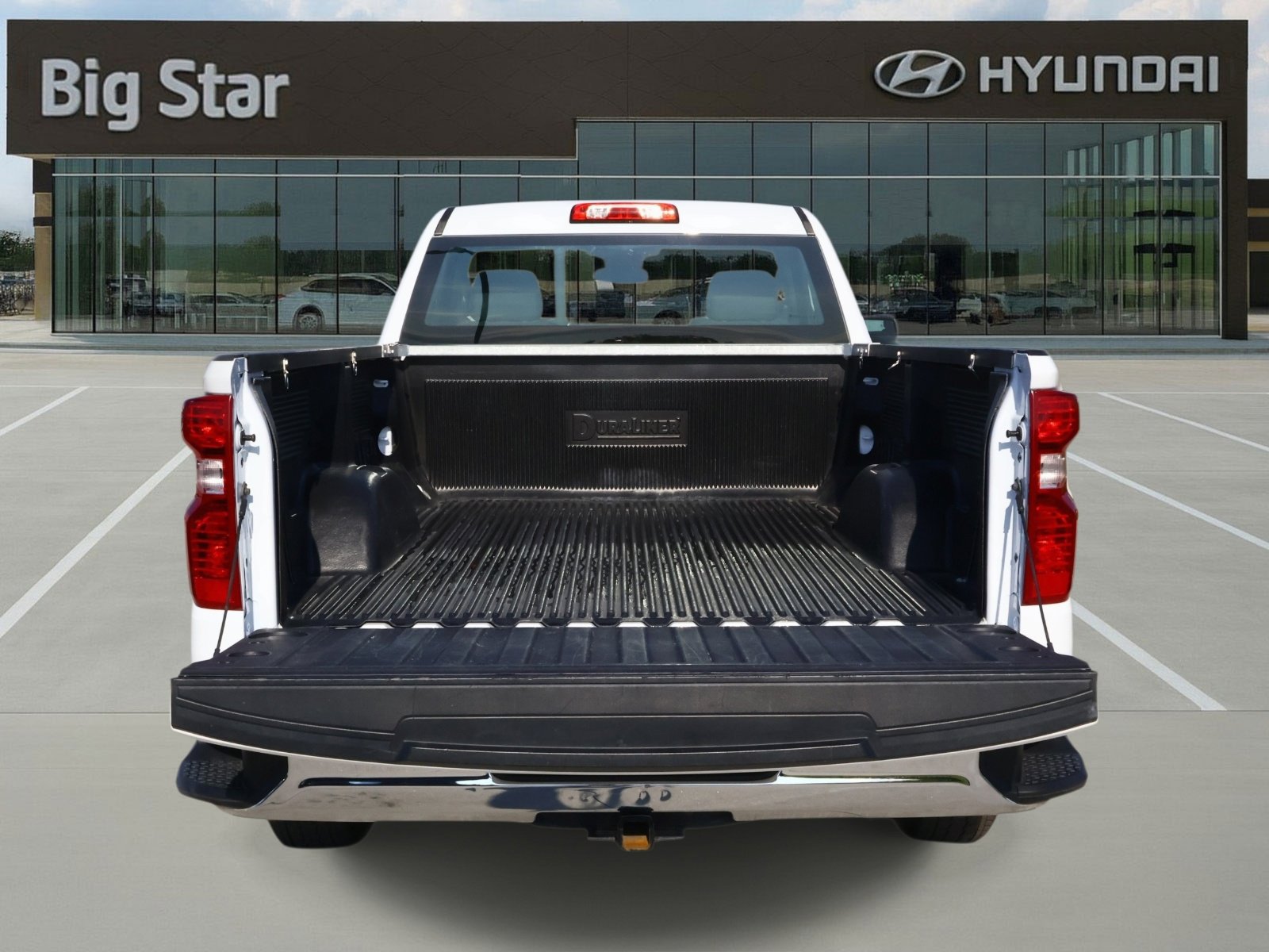 Used 2025 Chevrolet Silverado 1500 W/T RWD image 8